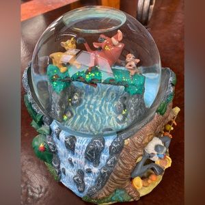 Disney’s The Lion King snow globe and music box